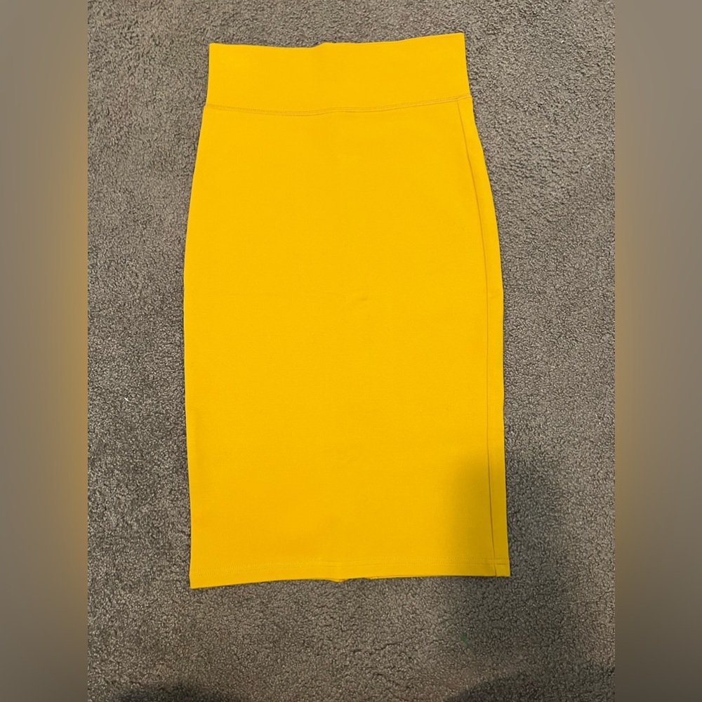 Mustard high waisted midi skirt small new nwot